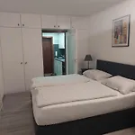 Ferienwohnung Resit 4 *
